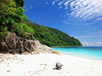 beautiful beach in perhentian