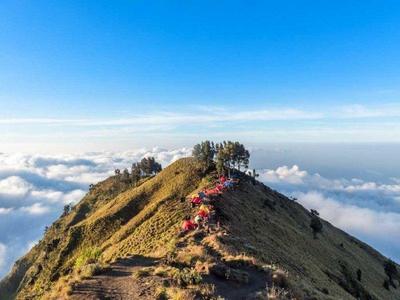 Camps set up at Mount Rinjani