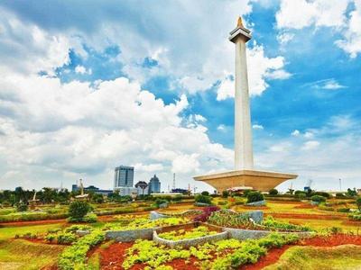 Flower coated Merdeka Square in Jakarta