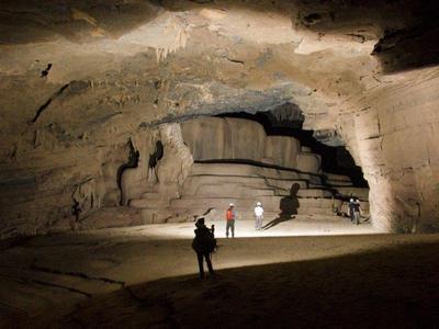 Hang Tien Full Day Cave Discovery