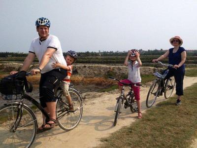 Hoi An Farming & Fishing Tour by Bicycle & Boat