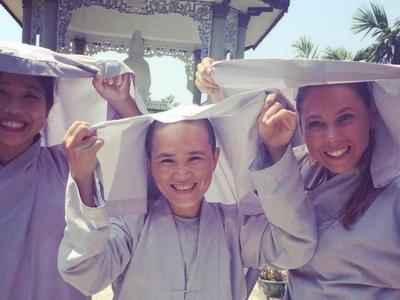 hue buddhism bike tour