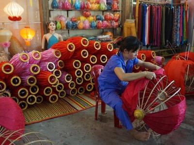 Lantern making in vietnam