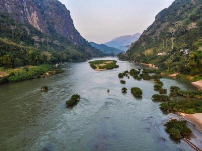 Nam Ou River between two hills