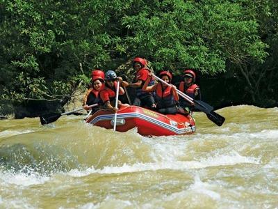 Rafting adventure in Jeram Besu