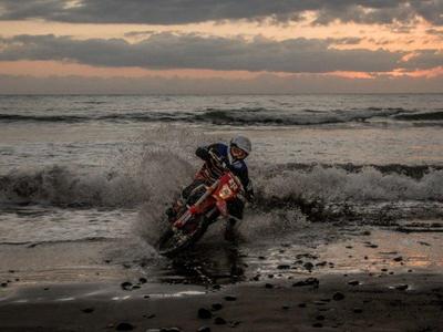 Tabanan bali beach dirt bike
