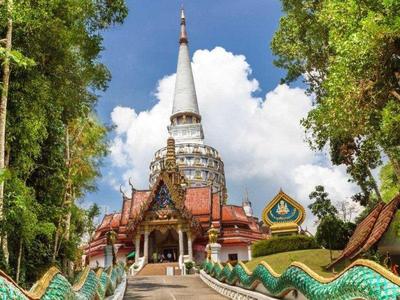 The entrance of Bang Riang Temple