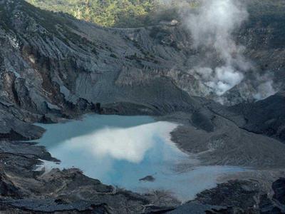 The top of Tangkuban Perahu volcano