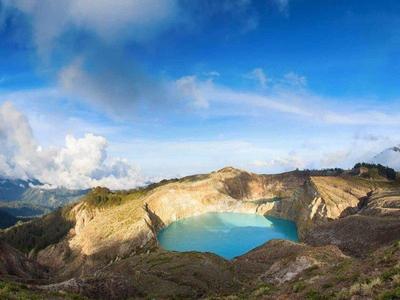 Three coloured lake at Kelimutu